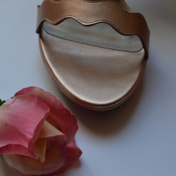 Michael Antonio Heel - Picture 5 of 5